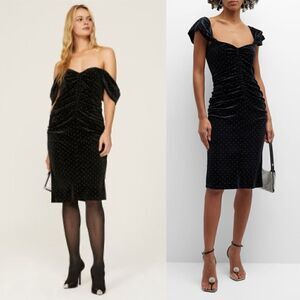 Black Halo
Sampson Dress
$415 original retail